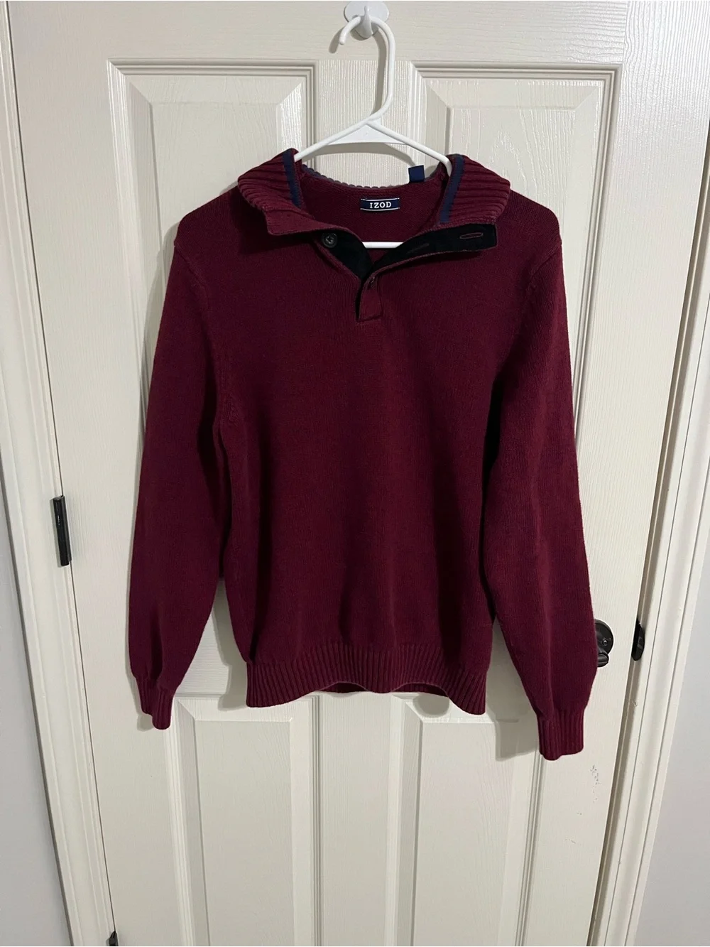 Izod Men's Red Knit Sweater